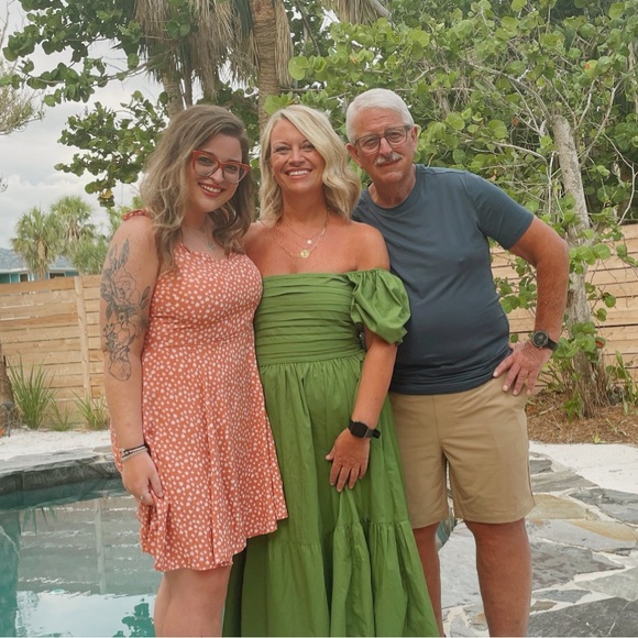 Hi I'm Lindsey! - Picture 8 of 8